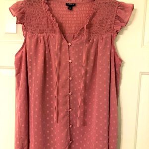 Torrid ruffle sleeve top NWOT